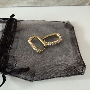Boucles d’oreilles en perles dorées