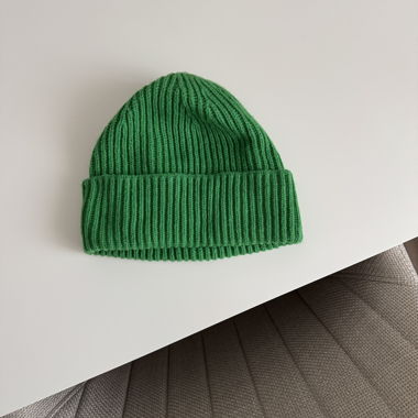 Grüner H&M-Mütze