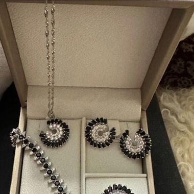 Complete Set Size 56