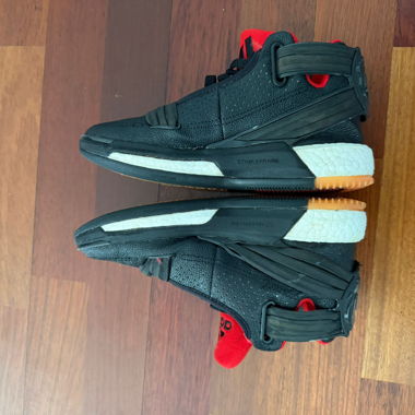 Baskets Adidas noir/rouge
