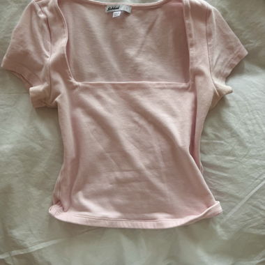 top rosa Subdued