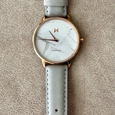 Armbanduhr
