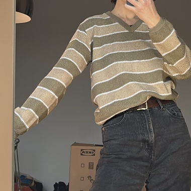 gestreifter Pullover