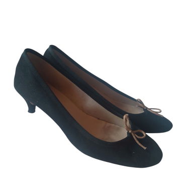 schwarze Repetto-Pumps mit kleinem Absatz