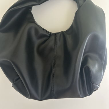 schwarze handtasche