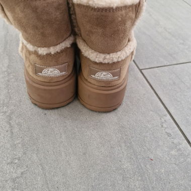 Bottines en daim et laine Bershka 35