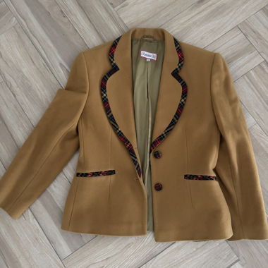 Women's camel check blazer, size 36