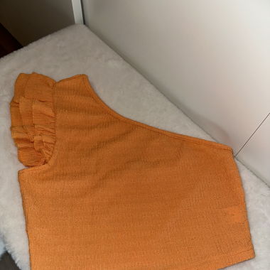 Top orange 