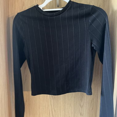 Black Long-Sleeve Top