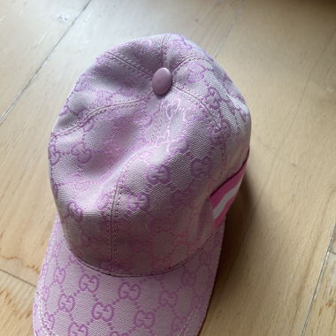 Gucci cap size M