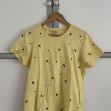 T-shirt giallo con motivo api - Only