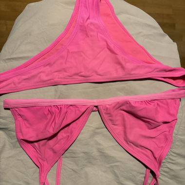 Ensemble de bikini rose