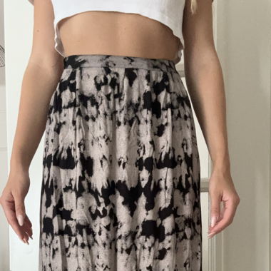Jupe longue taupe et noire, taille 34