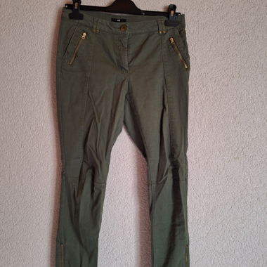 Khaki-Hose