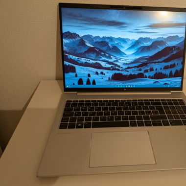 HP EliteBook 860 G10 (i7-1370P, 32GB, 1TB)