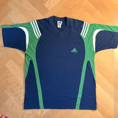 Maglietta sportiva Adidas vintage anni '90 con scollo a V