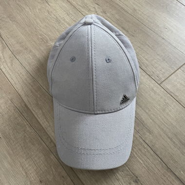 Casquette grise adidas 