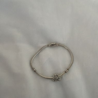 Bracelet Pandora à breloque