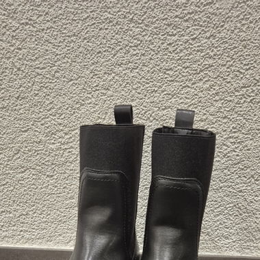 Schwarze Stiefel