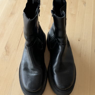 Black Chelsea Ankle Boots Size 42