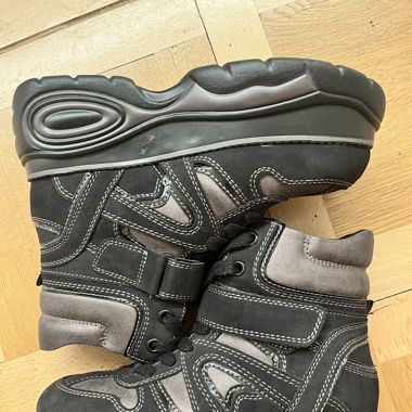 Chunky shoes