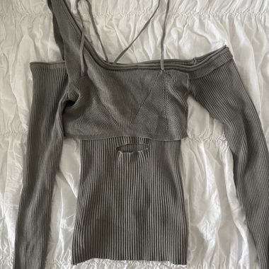 knit top