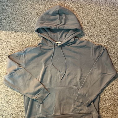 Blauer Hoodie