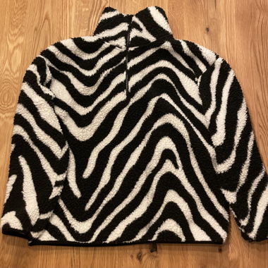  Fleece-Pullover mit Zebramuster 