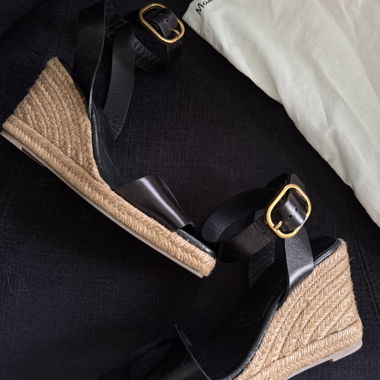 Massimo Dutti Ledersandalen mit Keilabsatz 38