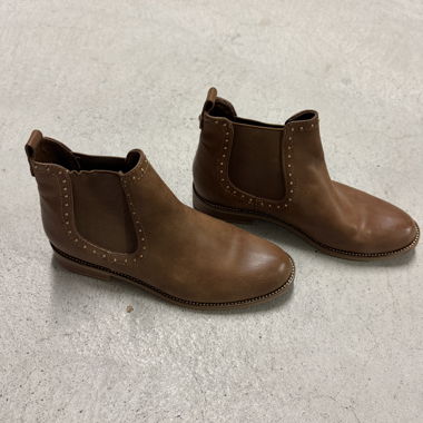 Brown Chelsea Boots