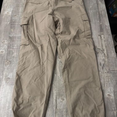 Beige cargo jogging trousers