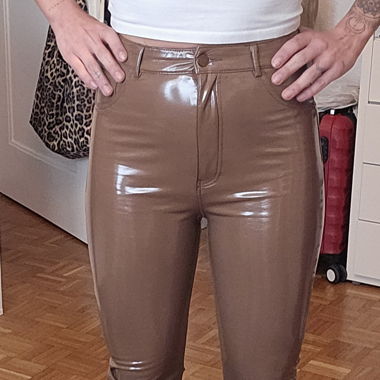 Latexhose gr 38 Pull&Bear