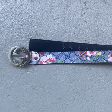 Gucci belt