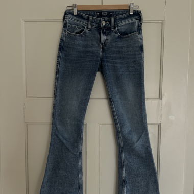Hollister Low-Rise Flared Jeans