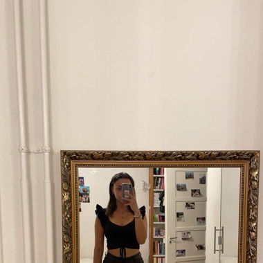 black crop top