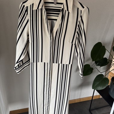 Striped H&M shirt dress size 34