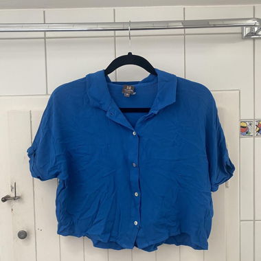 Blaue Sommerbluse