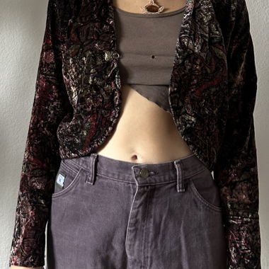 Lovely croped blazer