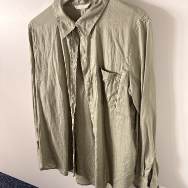 Camicia in lino verde pallido