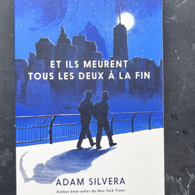 Et ils meurent tous les deux à la fin 