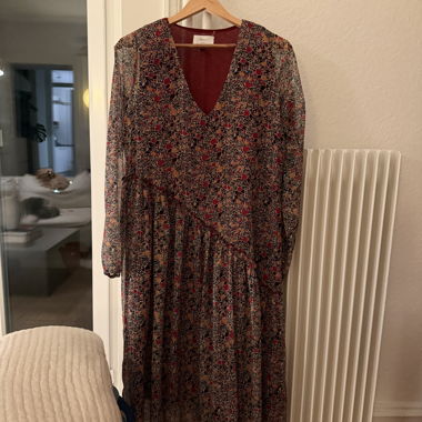 Langes Herbstkleid