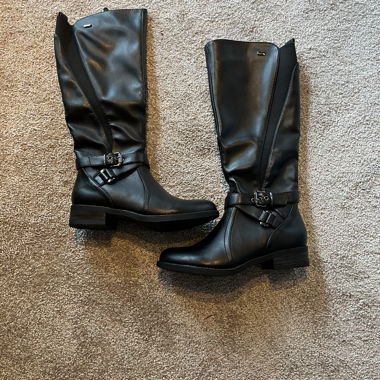 Schwarze Stiefel