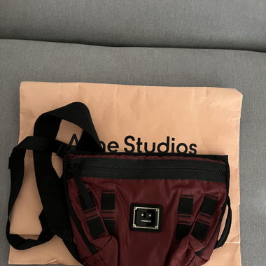 Borsa a tracolla Acne Studios - sidebag