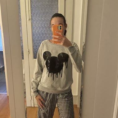 Sweat à sequins gris