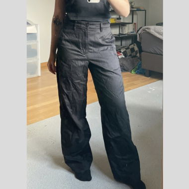 schwarze Stoffhose