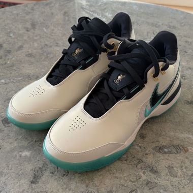 Nike LeBron NXXT "Liverpool F.C." Basketball Shoes