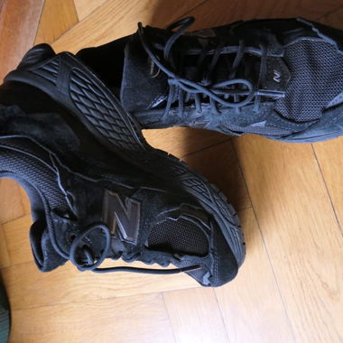 Sneakers nere New Balance in suede