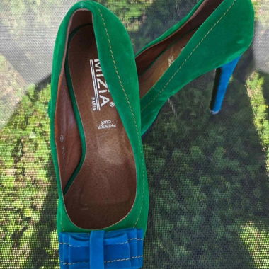Chaussures à talon en velours 37