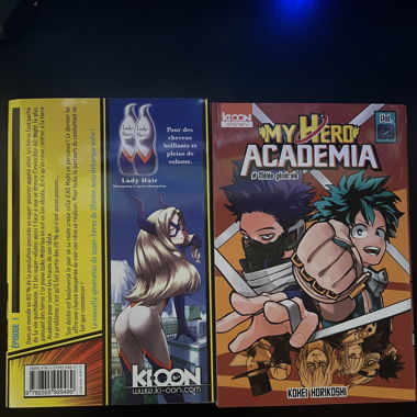 Band 1 und 23 des Manga My Hero Academia