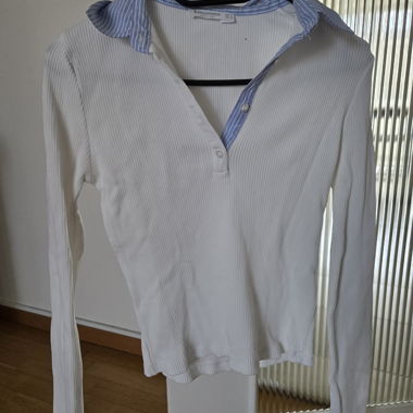 Stradivarius Longsleeve avec col rayé S